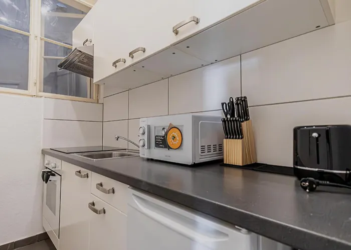 Cozy & Friendly 2br Near Attractions Apartamento *