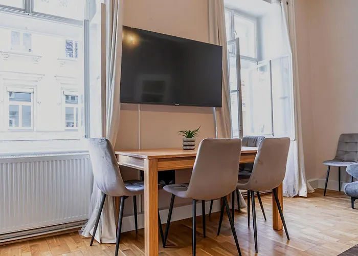 Cozy & Friendly 2br Near Attractions Apartamento *