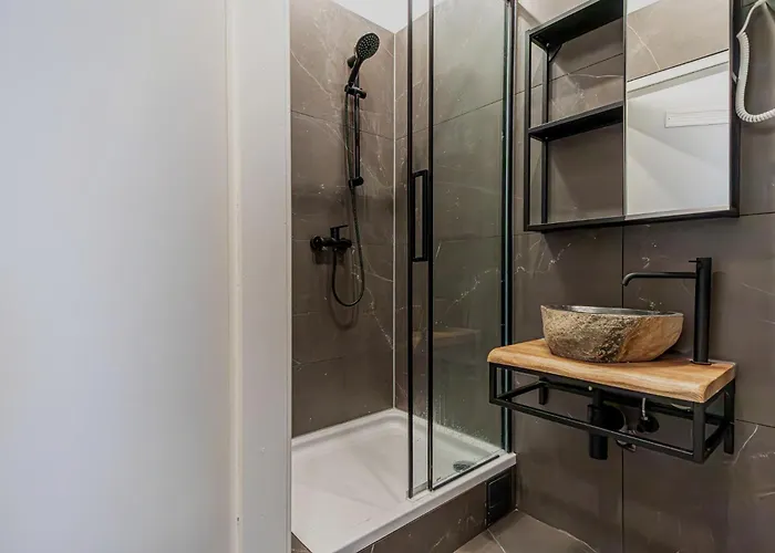 Cozy & Friendly 2br Near Attractions Apartamento