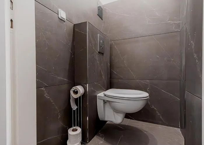 Cozy & Friendly 2br Near Attractions